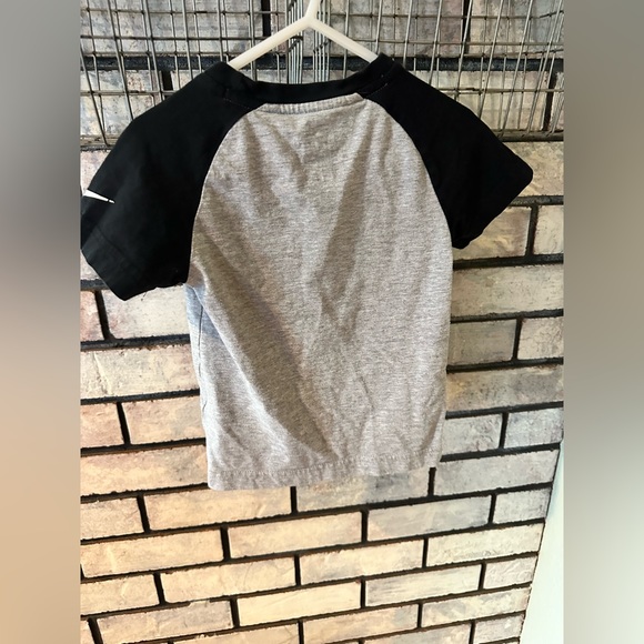 3t Nike girls tshirt - Picture 4 of 4